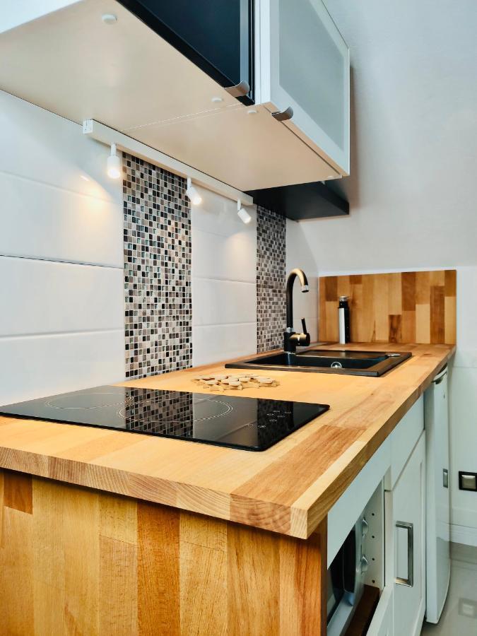 קארוויה Iwona Pokoje Apartamenty מראה חיצוני תמונה