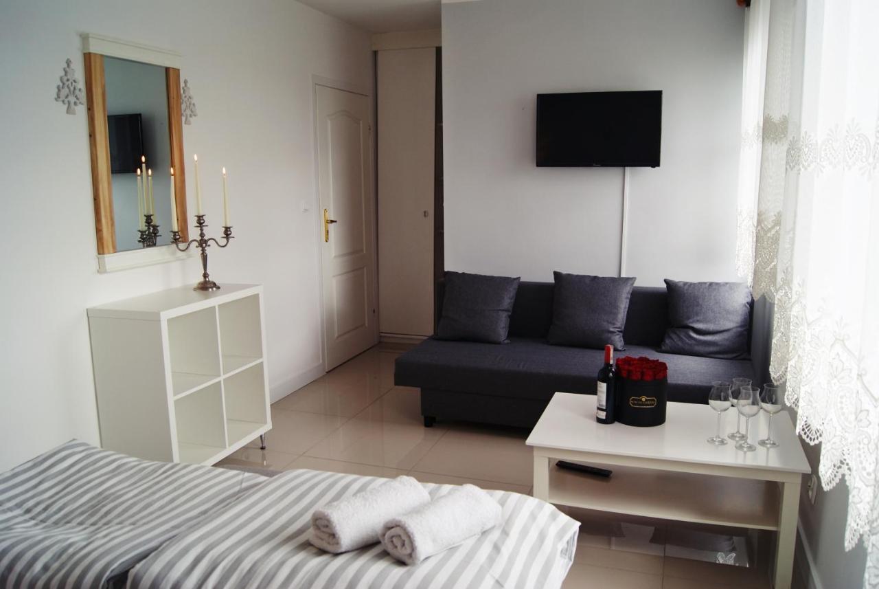 קארוויה Iwona Pokoje Apartamenty מראה חיצוני תמונה