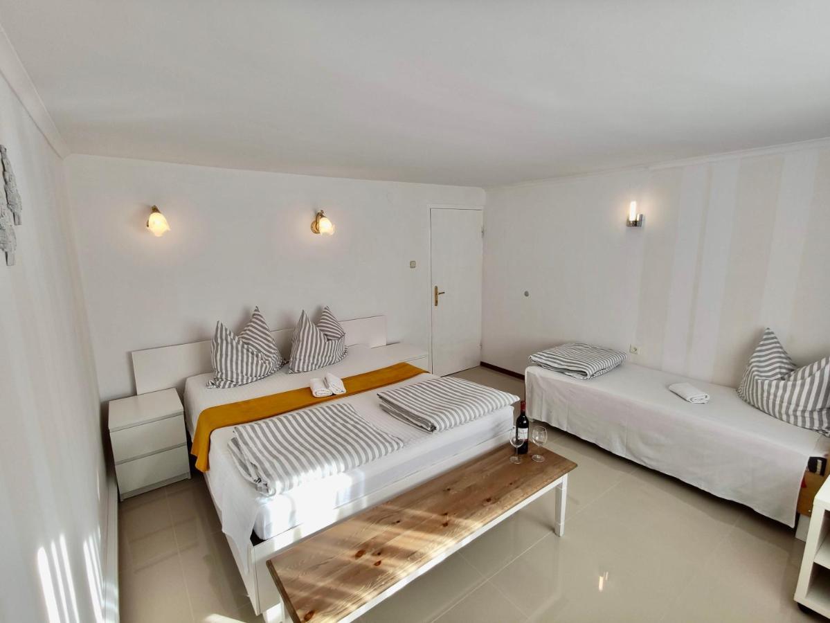 קארוויה Iwona Pokoje Apartamenty מראה חיצוני תמונה