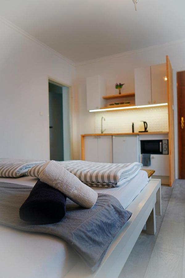 קארוויה Iwona Pokoje Apartamenty מראה חיצוני תמונה