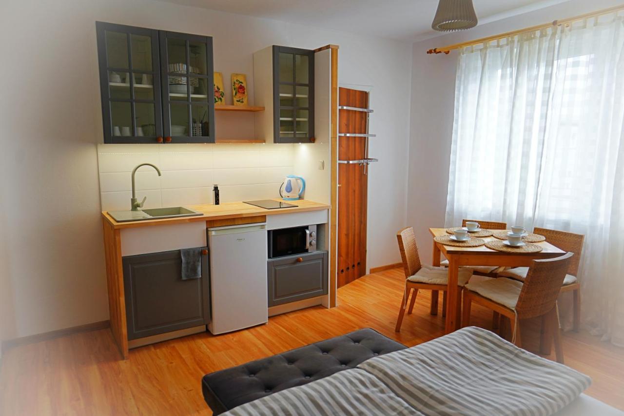 קארוויה Iwona Pokoje Apartamenty מראה חיצוני תמונה