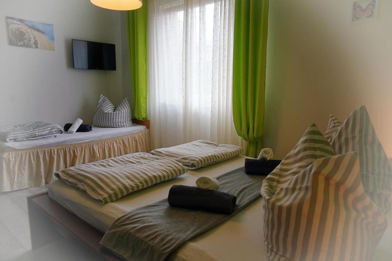 קארוויה Iwona Pokoje Apartamenty מראה חיצוני תמונה