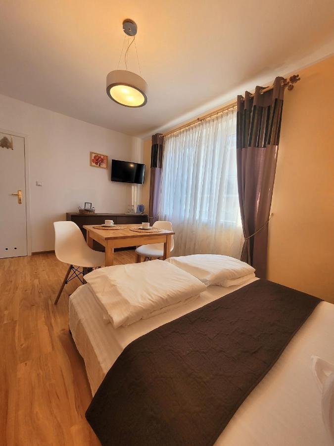קארוויה Iwona Pokoje Apartamenty מראה חיצוני תמונה